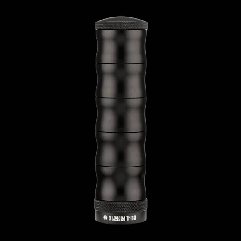 3 Legged Thing Reservoir Moderator Short Wavy Black - Image 1